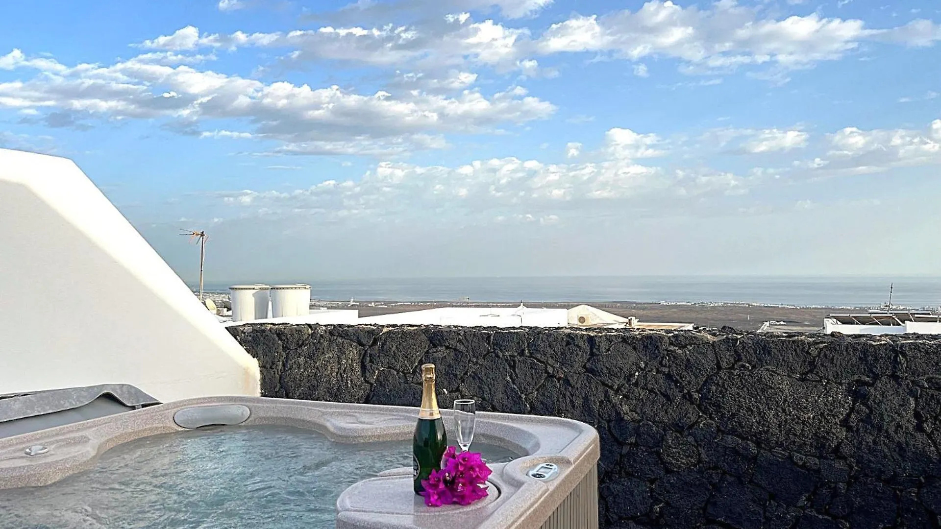Casa Sankalpa Con Jacuzzi Vila Tías Casa de Férias